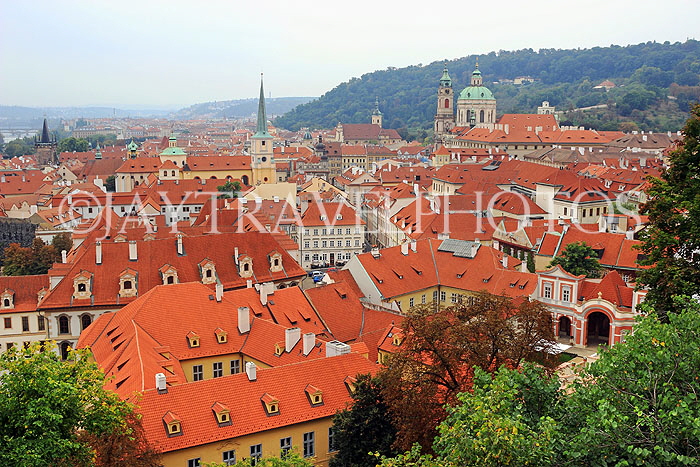 Czech Rep, PRAGUE, Mala Strana, city view, CZ1546JPL