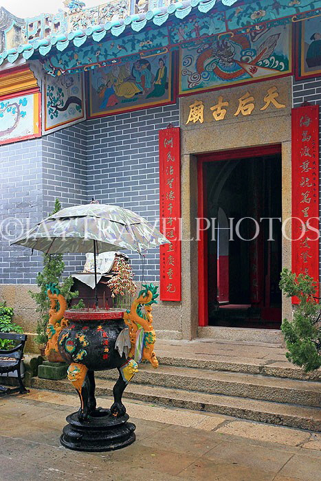 HONG KONG, Cheung Chau island, Pak She Tin Hau Temple, HK1540JPL