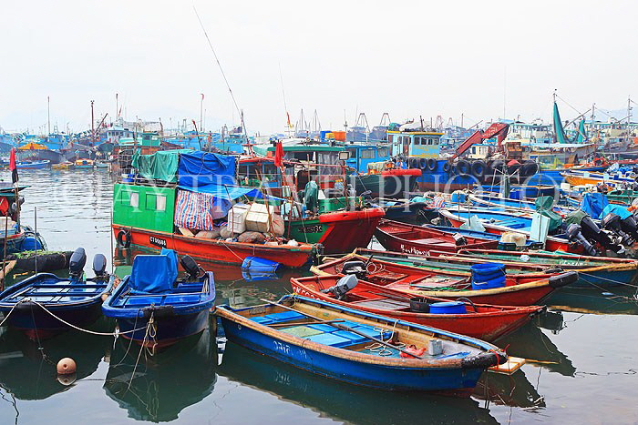 HONG KONG, Cheung Chau island, harbour and boats, HK1462JPL