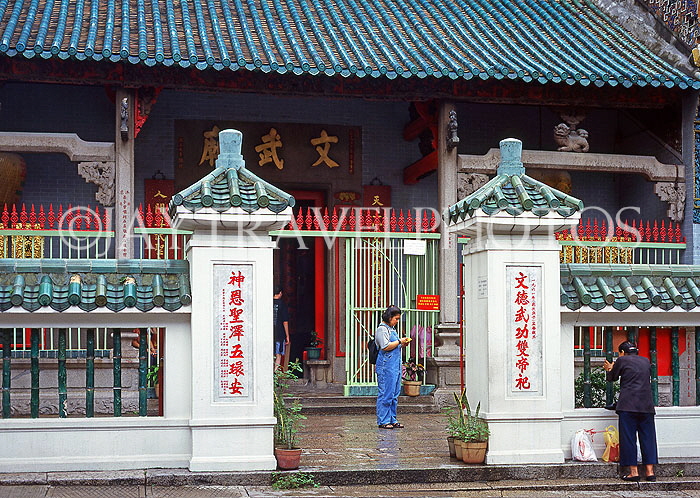 HONG KONG, Hong Kong Island, Man Mo Temple, HK308JPL
