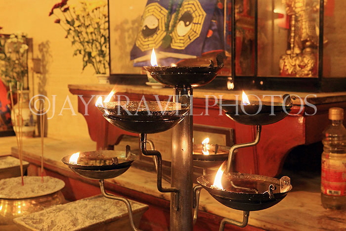 HONG KONG, Hong Kong Island, Man Mo Temple, oil lamps, HK1900JPL
