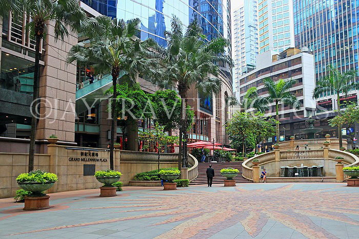 HONG KONG, Hong Kong Island, Sheung Wan, Grand Millennium Plaza, HK1985JPL