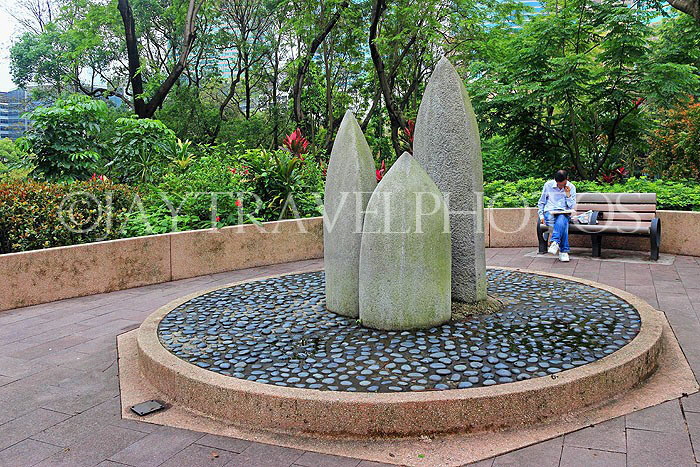 HONG KONG, Kowloon, Kowloon Park, Sculpture Walk, HK1672JPL