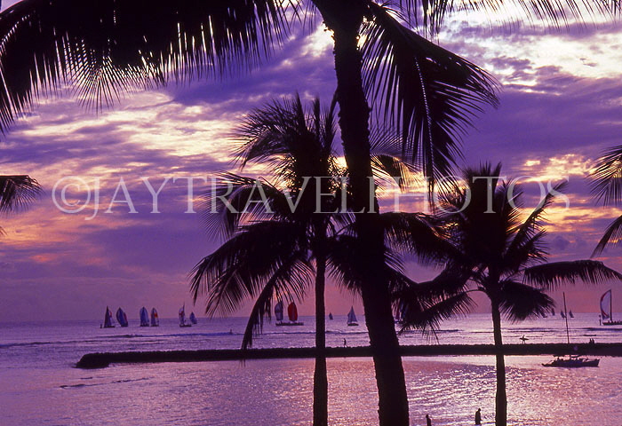 Hawaiian Islands, OAHU, Waikiki, dusk view, HAW122JPL