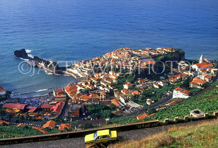 MADEIRA, Camara de Lobos, panoramic view and coast, MAD1118JPL