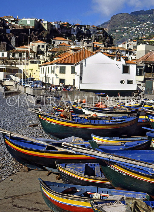 MADEIRA, Camara de Lobos, village and fishing boats on shore, MAD108JPL