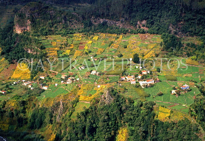 MADEIRA, small villages and terraced farmed land, MAD166JPL