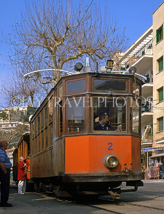 MALLORCA, Puerto Soller, town centre and tram, MAL39JPL
