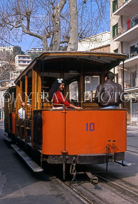 MALLORCA, Puerto Soller, town centre and tram, SON1223JPL