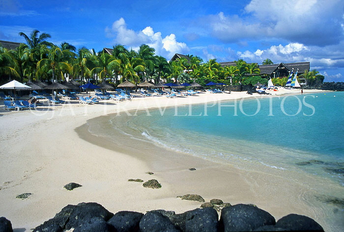 MAURITIUS, North Coast, beach near Grand Bay, MRU217JPL