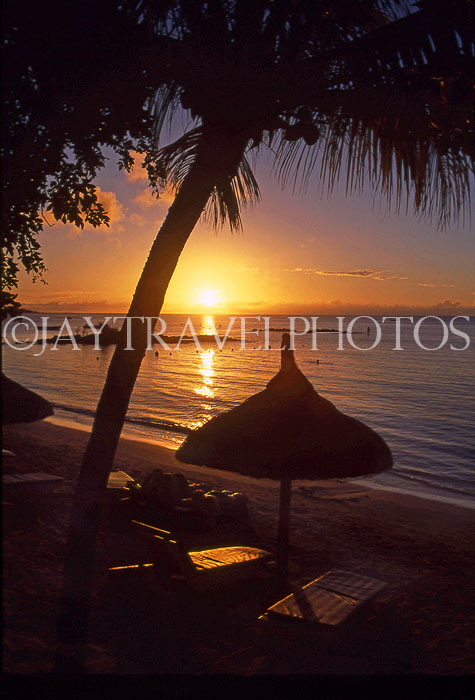 MAURITIUS, North Coast beaches, near Grand Bay, sunset, MRU230JPL