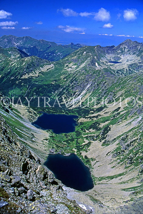 SLOVAKIA, Tatra Mountains, High Tatra Nat Park, Ninzne and Vysne Temnosmrecinske Lakes, SLV46JPL