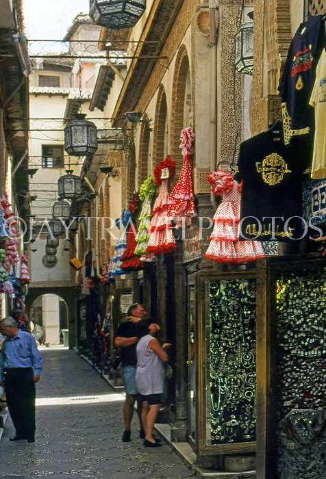 SPAIN, Andalucia, GRANADA, Old Town, Artesan's Quarter street shops, Flamenco dresses, SPN302JPL