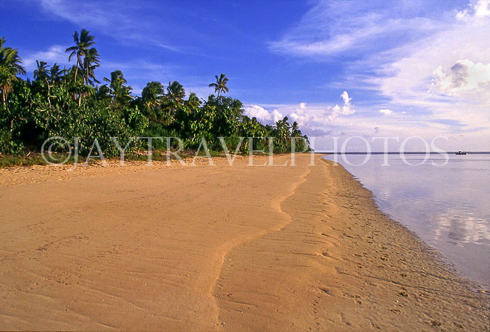 TONGA, Atata Island, beach, TON2255JPL