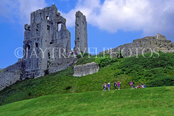 UK, Dorset, Corfe, CORFE CASTLE ruins, UK4221JPL