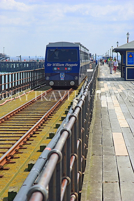UK, Essex, Southend-On-Sea, Southend Pier, and train, UK6889JPL