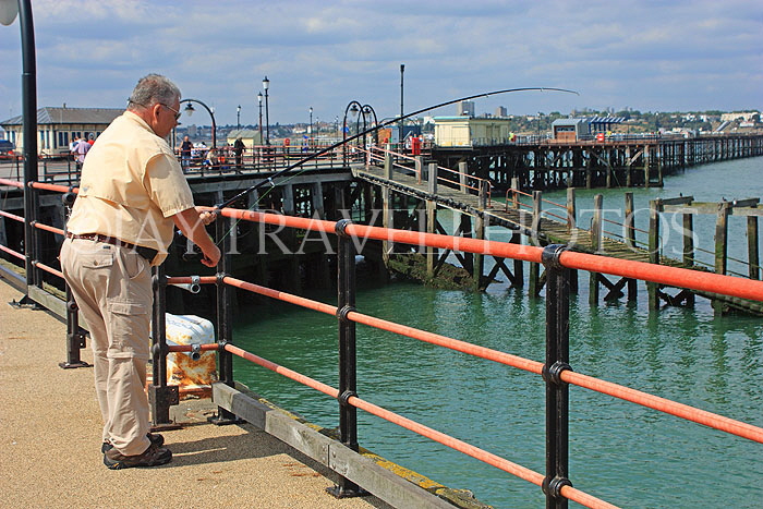 UK, Essex, Southend-On-Sea, Southend Pier, angler, UK6865JPL