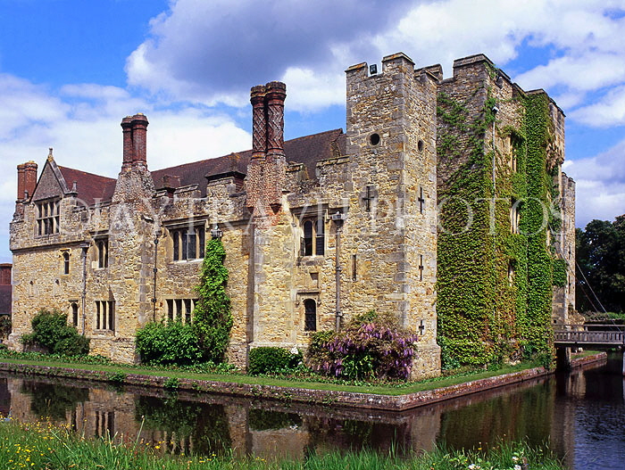 UK, Kent, HEVER CASTLE and moat, UK5798JPL