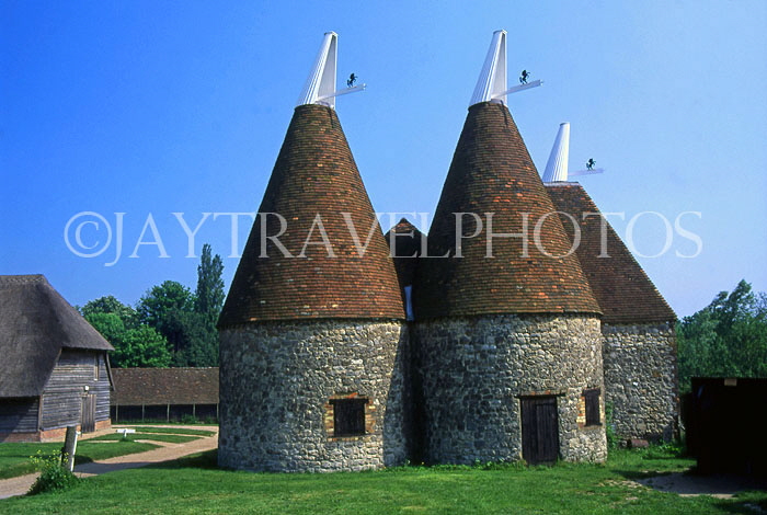 UK, Kent, Oast houses, KNT13JPL