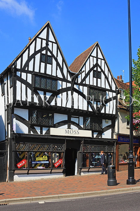 UK, Kent, TONBRIDGE, Moss Bros shop front, UK13305JPL
