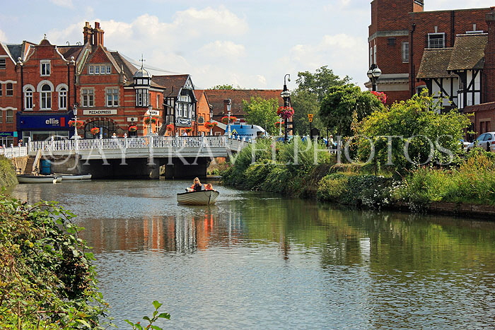 UK, Kent, TONBRIDGE, the Big Bridge over River Medway, UK13286JPL