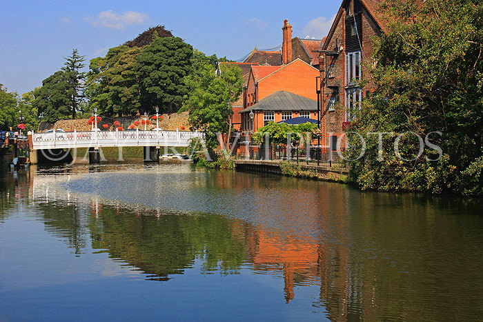 UK, Kent, TONBRIDGE, the Big Bridge over River Medway, UK13291JPL