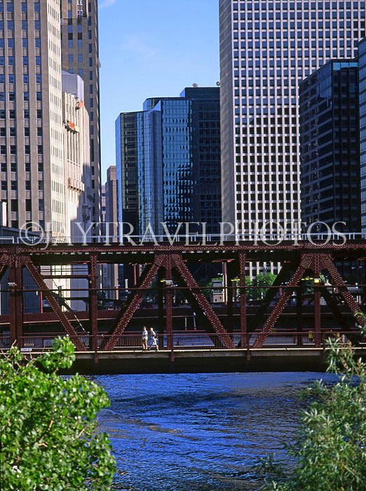 USA, Illinois, CHICAGO, Chicago River and Lake Bridge, US3311JPL