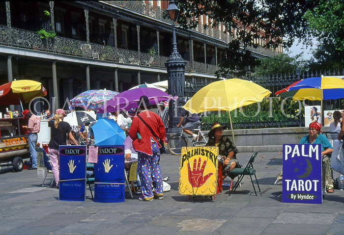 USA, Louisiana, NEW ORLEANS, French Quarter, Jackson Square, fortune tellers, LOU196JPL