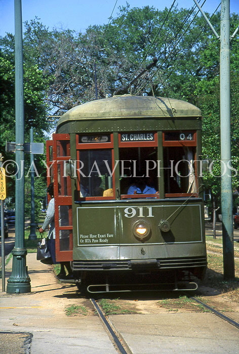 USA, Louisiana, NEW ORLEANS, St Charles streetcar, LOU236JPL