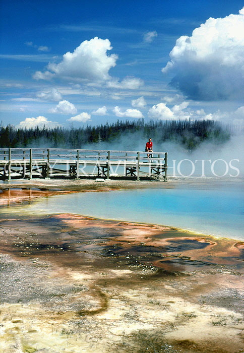 USA, Wyoming, YELLOWSTONE NATIONAL PARK, hot springs and viewing platform, WYO48JPL